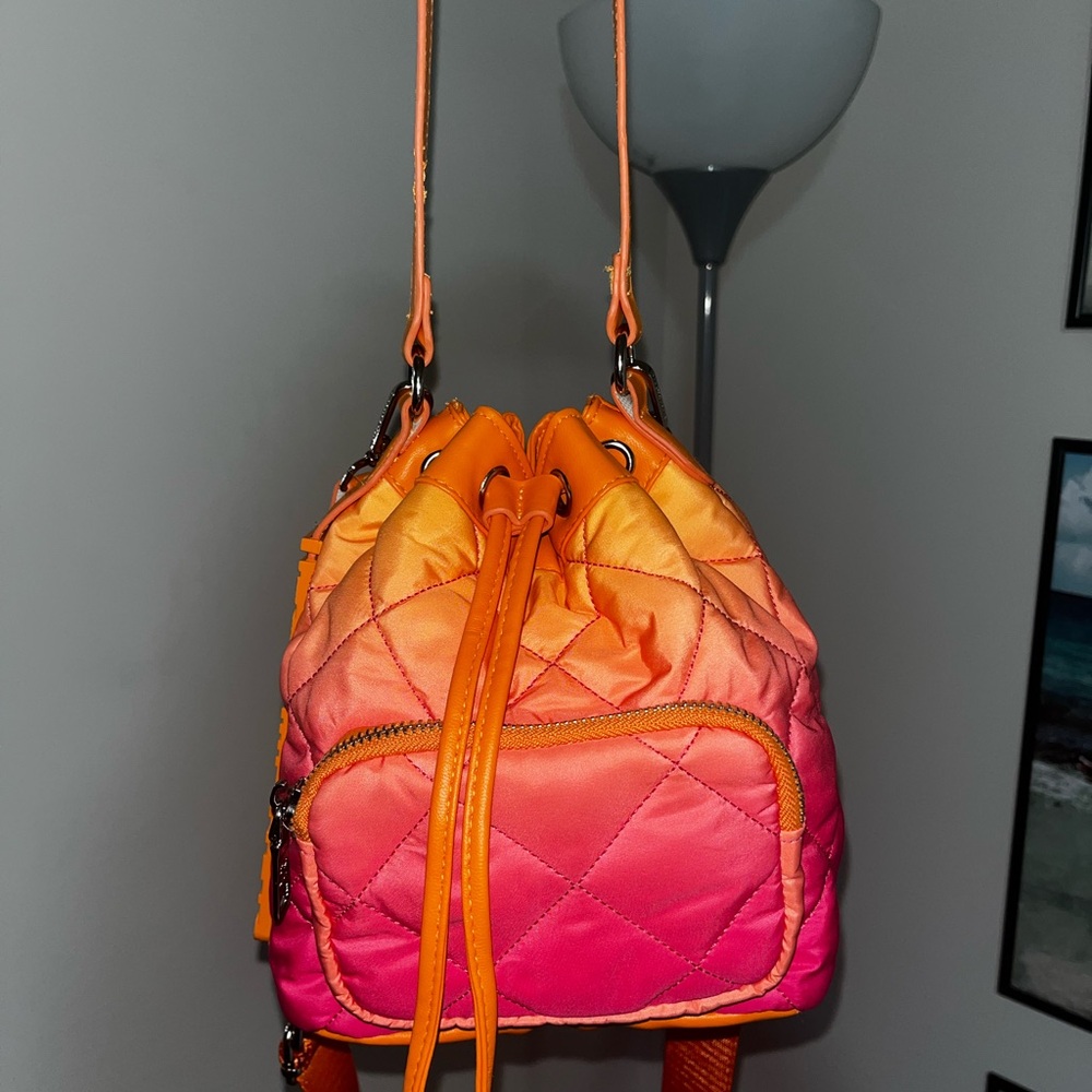 Steve Madden Bucket Bag 🧡🩷